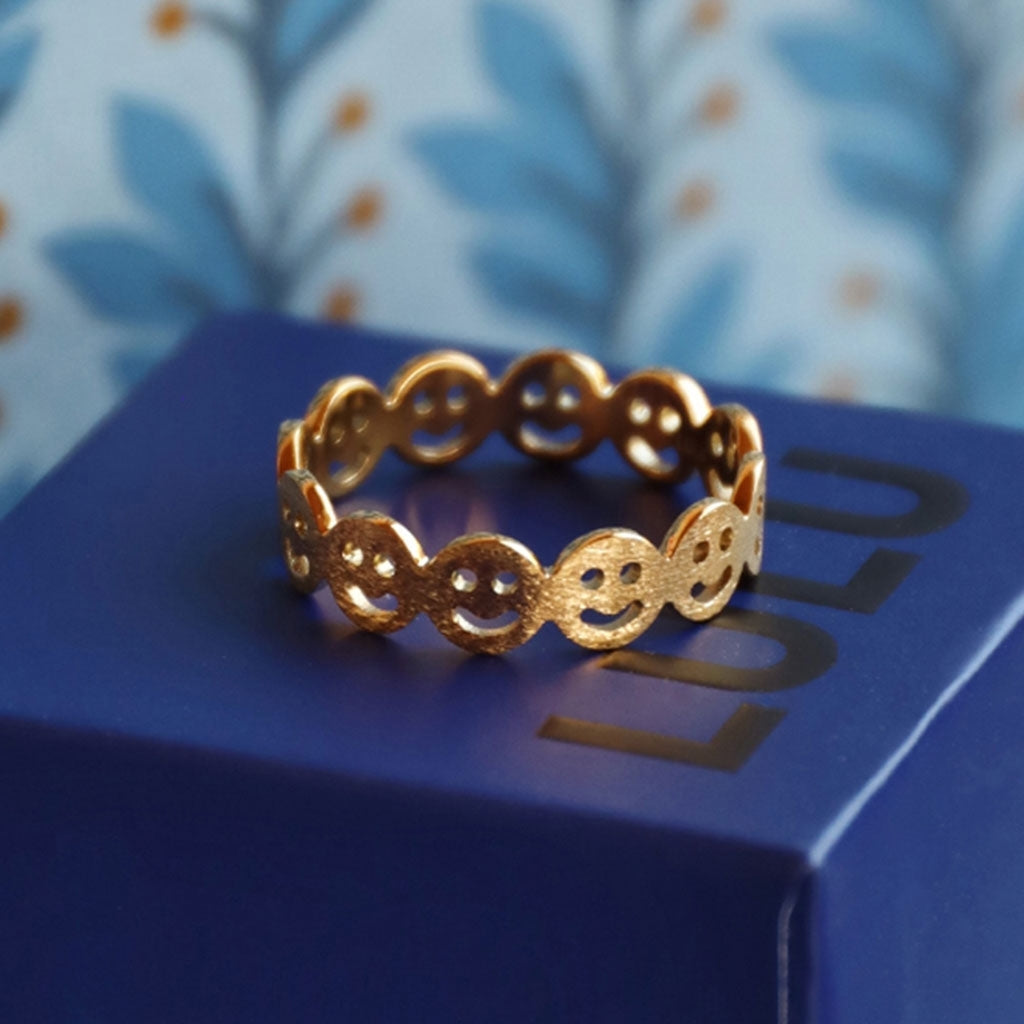 LULU Copenhagen Smile Ring Rings Forgyldt