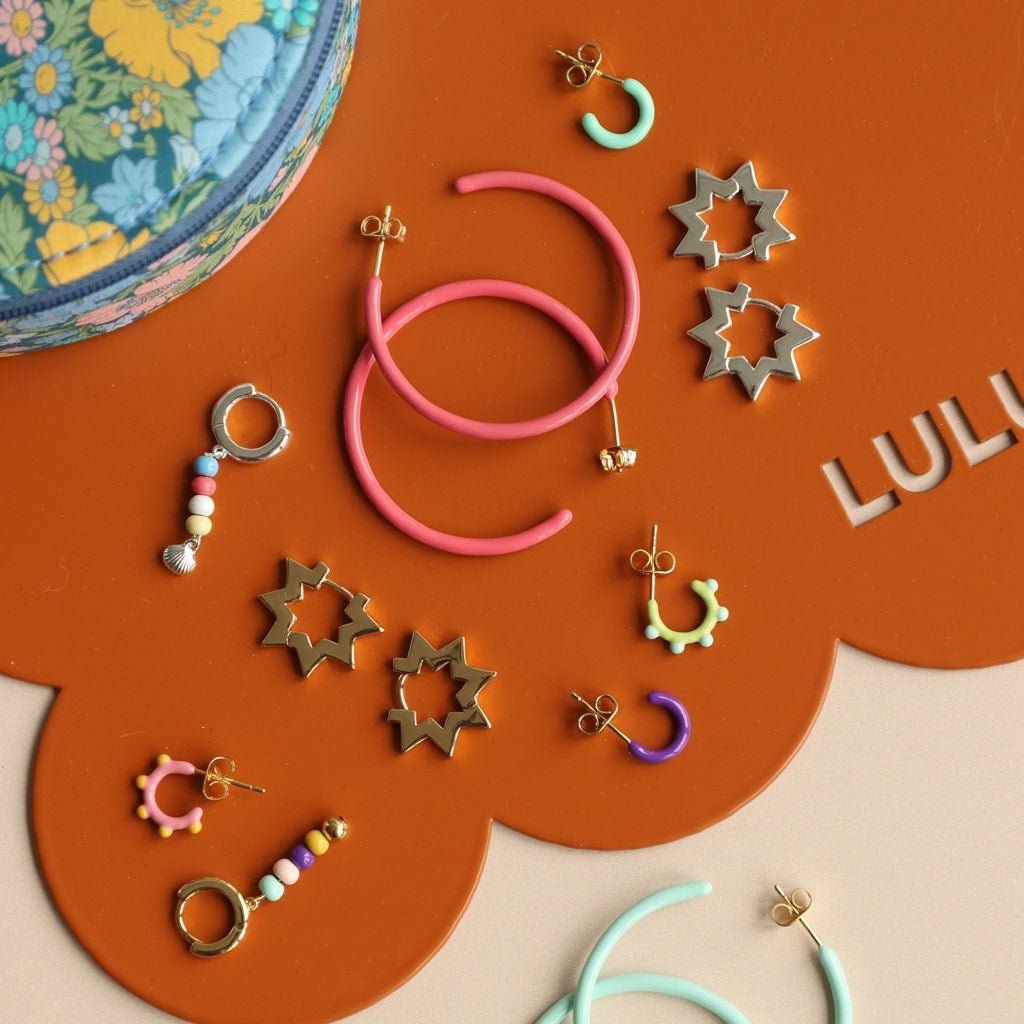 LULU Copenhagen Star Hoops par Hoops Silver Plated