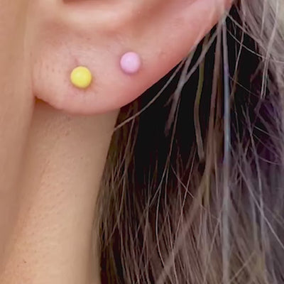 LULU Copenhagen Color Ball ørering 1 stk Ear stud, 1 pcs Grå